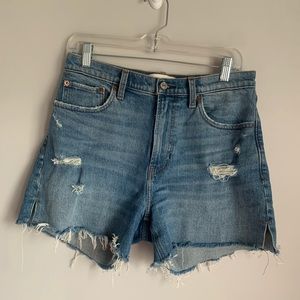 A&F curve love high rise 4” shorts